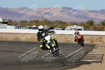 media/Jan-08-2022-SoCal Trackdays (Sat) [[1ec2777125]]/Turn 14 Outside (1050am)/